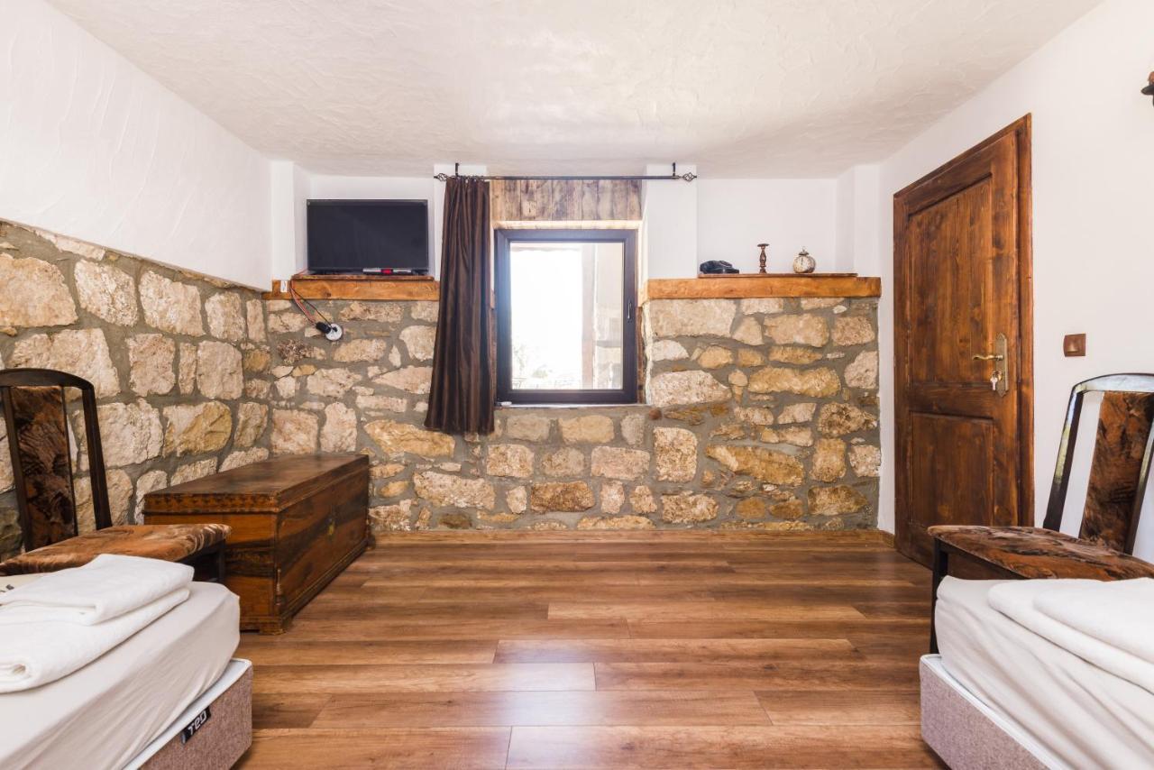 Guest House Hristova Kashta - Христова Къща Cherni Vrŭkh エクステリア 写真