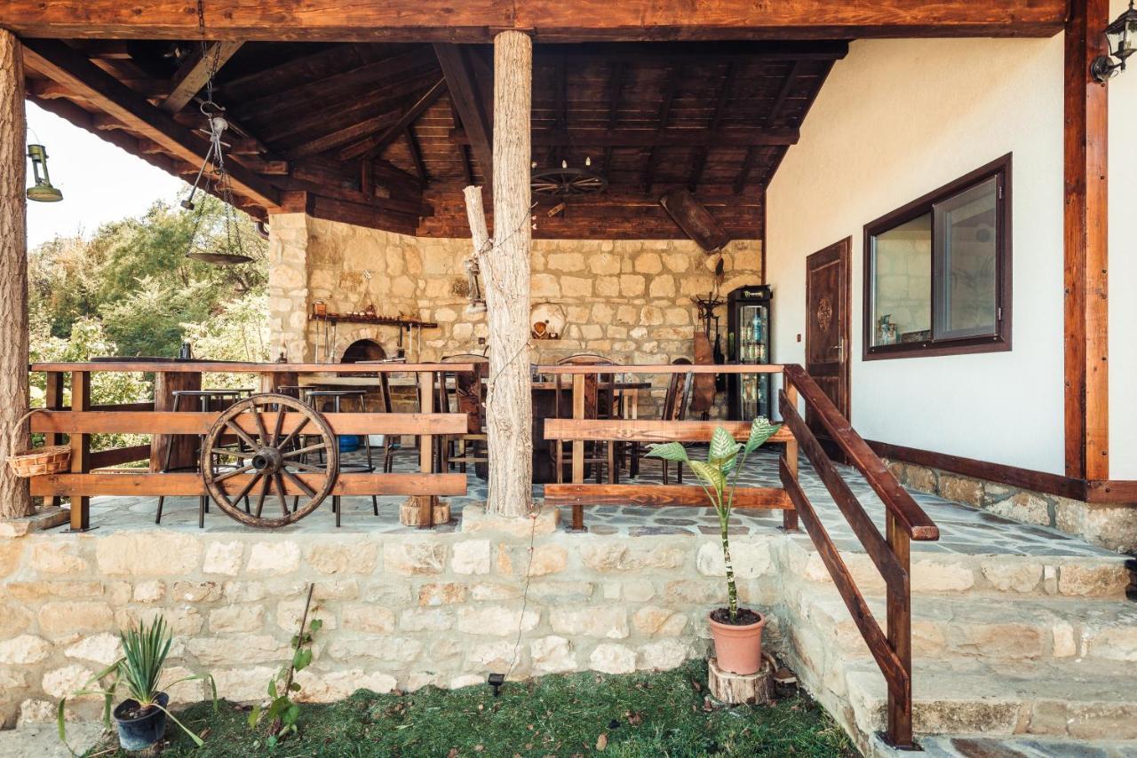 Guest House Hristova Kashta - Христова Къща Cherni Vrŭkh エクステリア 写真