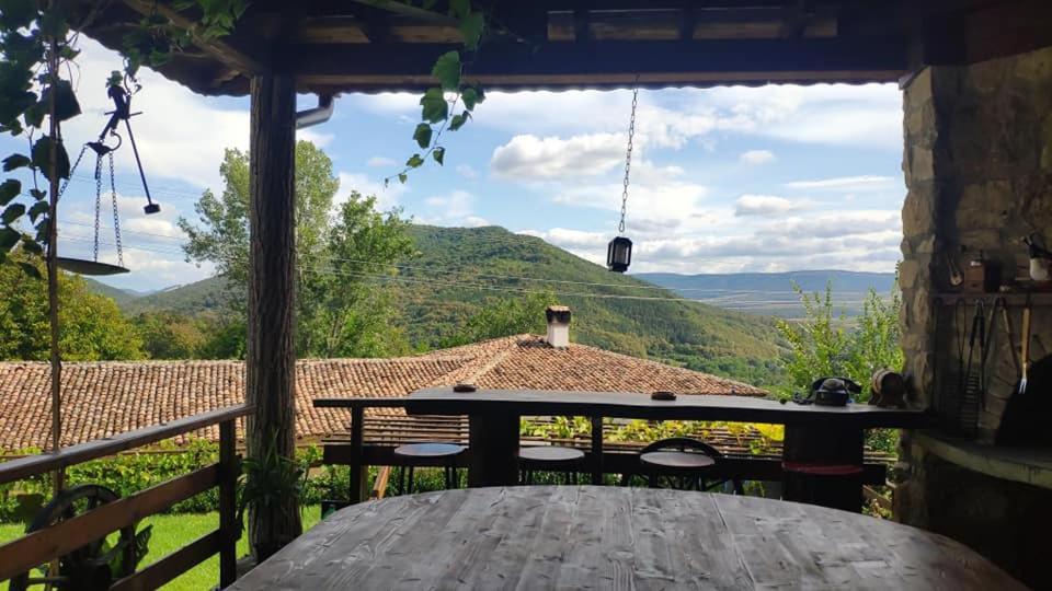 Guest House Hristova Kashta - Христова Къща Cherni Vrŭkh エクステリア 写真