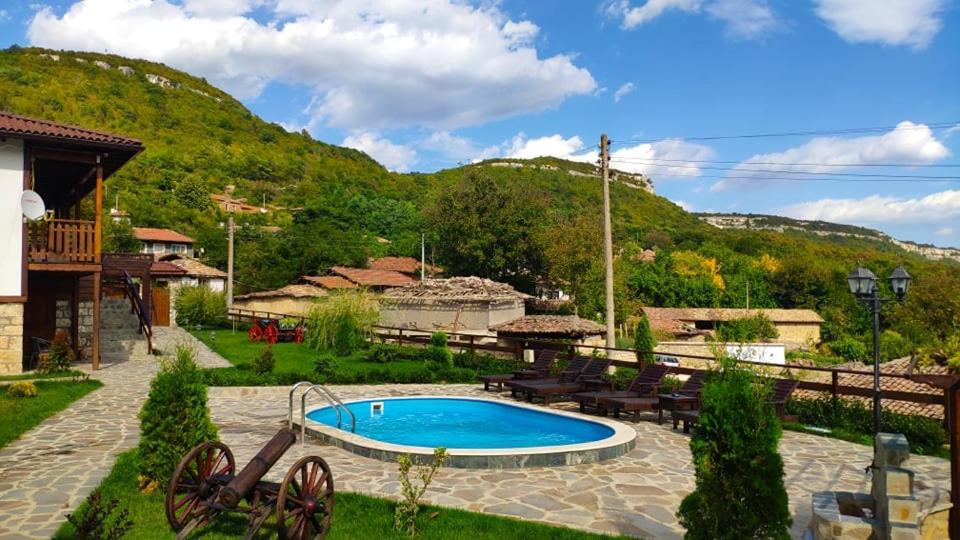 Guest House Hristova Kashta - Христова Къща Cherni Vrŭkh エクステリア 写真